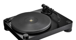 Audio-Technica AT-LP7X: Manual Turntable with MM/MC Phono Stage