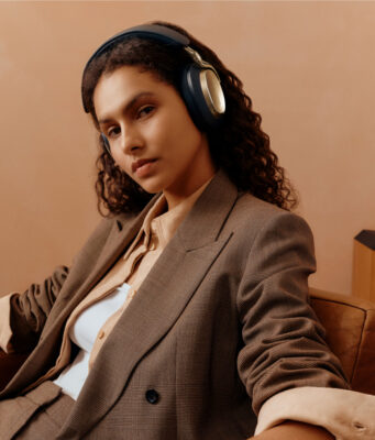Bowers & Wilkins Adds Midnight Blue and Pearl Blue to the Px8 S2: Flagship Gets Its Blue Wing