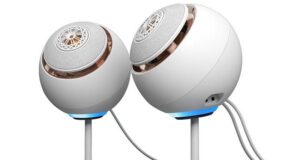 Creative Unveils White Pebble Nova