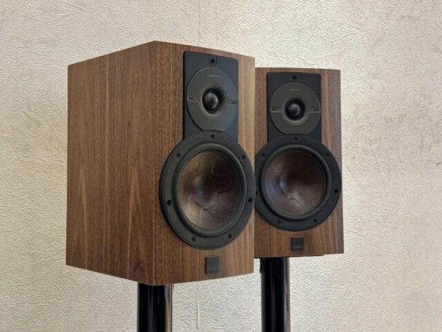 DALI Rubikore 2 Review: Premium Bookshelf Performance, Elevated