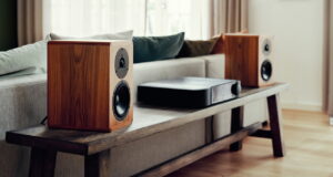 Dynaudio Legend at AXPONA 2026:The $7,000 Bookshelf That Doesn’t Need to Shout About It