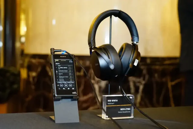SONY MDR-Z7M2 Hi-Res Headphones Review