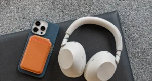 Sony WH-1000XM6 Review: The King Is Back, But Not Without a Crack